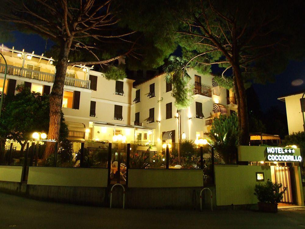 Coccodrillo Hotel & Apartments Varazze Exteriör bild